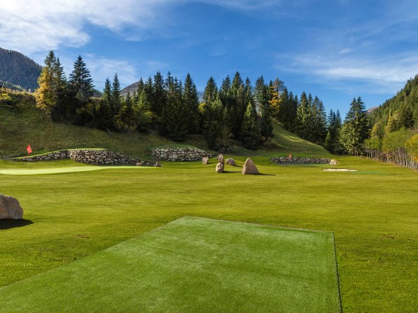 golfpark-defereggental-panorama-1.jpg