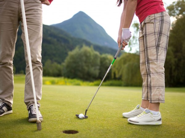 1900x1100_24_golfplatz-tirol-dolomitengolf-resort-pga-academy.jpg